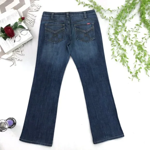 Fresh Peice Original ( HYDEE ) Straight fit mid wash jeans Fixed Price - Picture 4 of 5